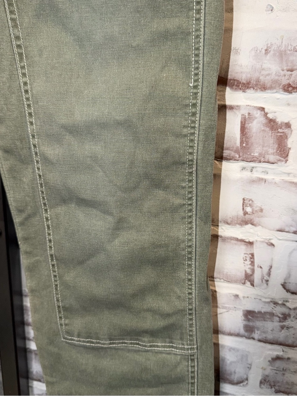 Utility carpenter Pants in Olive Green - Picture 3 of 7